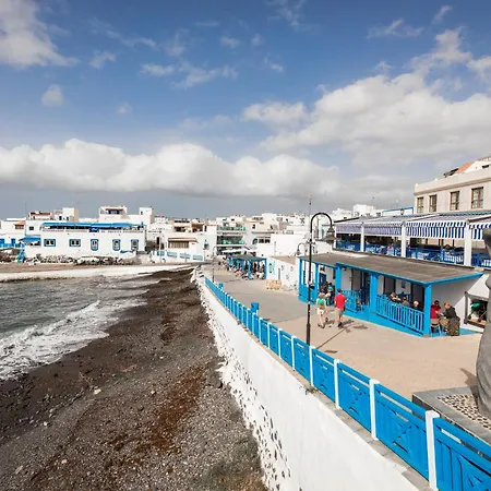 公寓 Home2book Beachfront Bliss Terrace, El